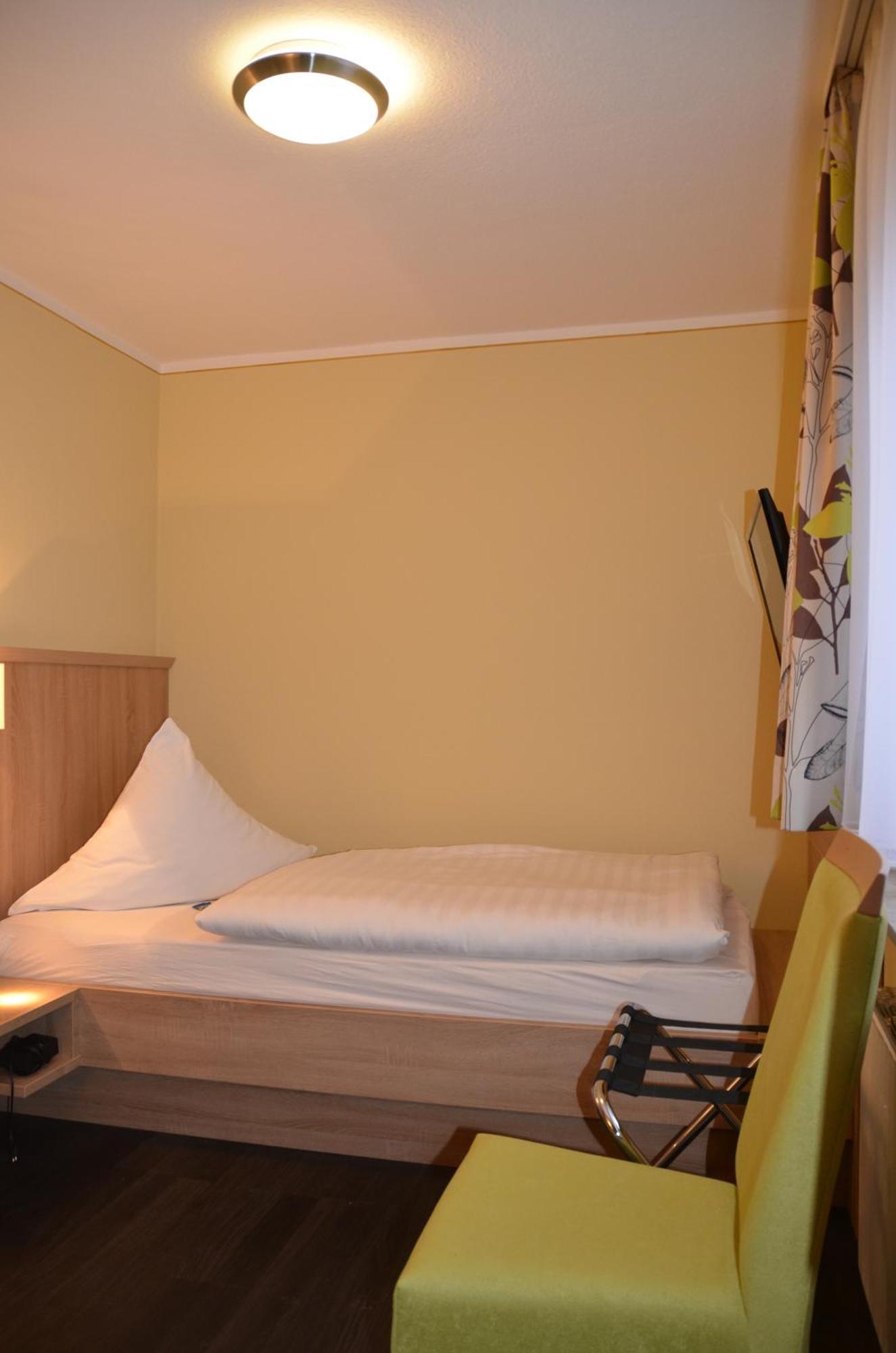 Hotel Sassor Battenberg  Buitenkant foto