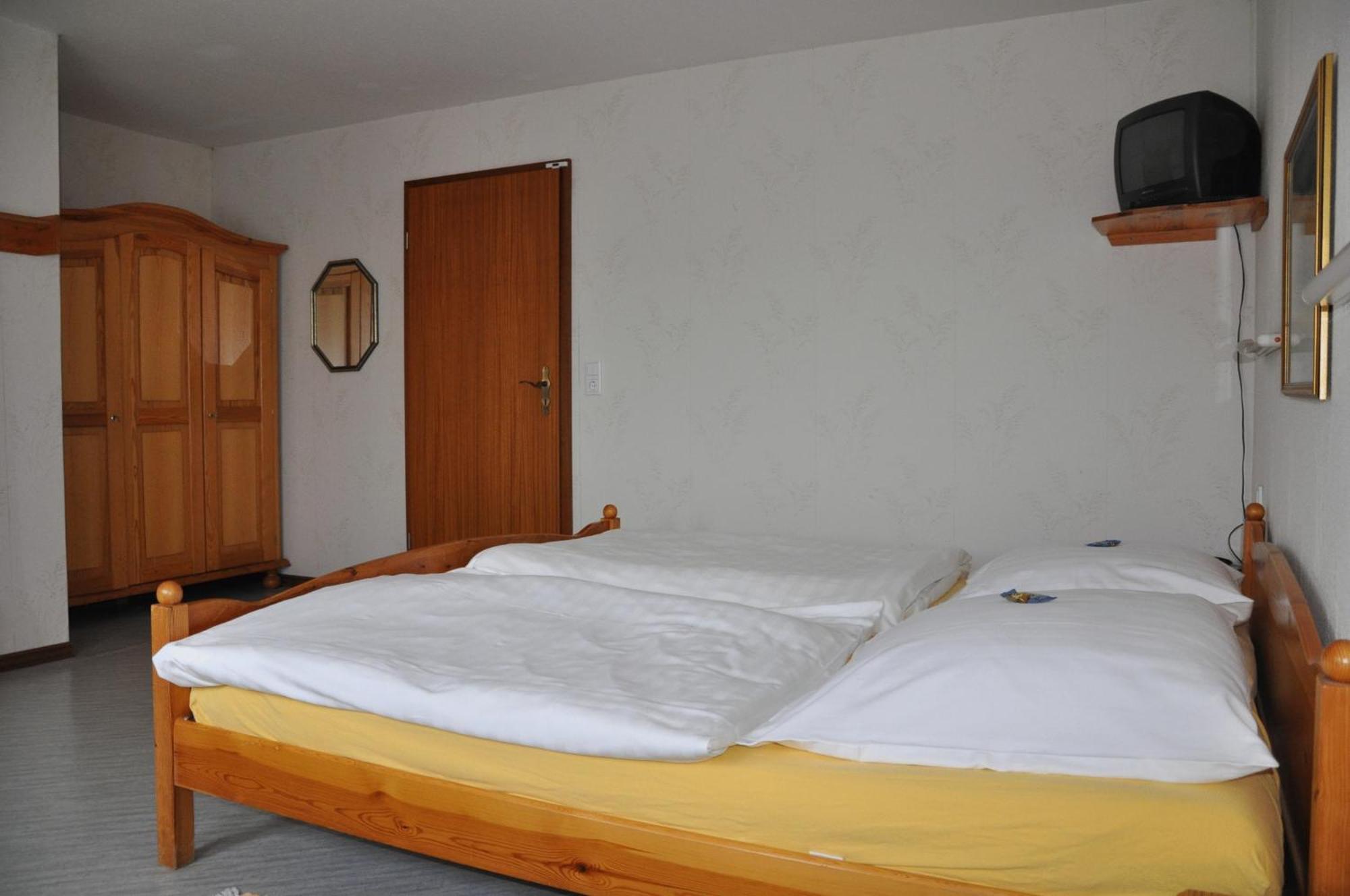 Hotel Sassor Battenberg  Buitenkant foto